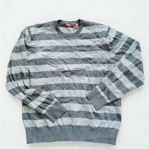 Izod Men's Gray Striped Crewneck Sweater
